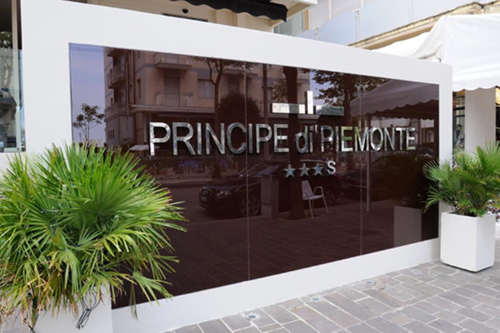 Hotel Principe Di Piemonte Rimini Exteriér fotografie